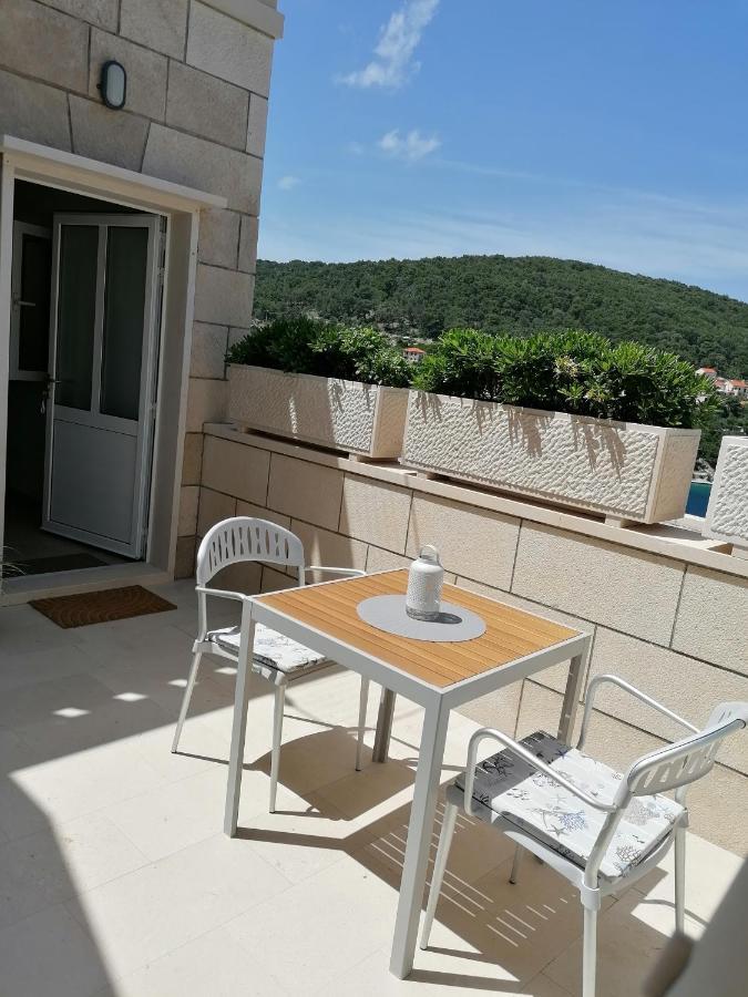 Apartman Ruzica Pucisca Exterior foto